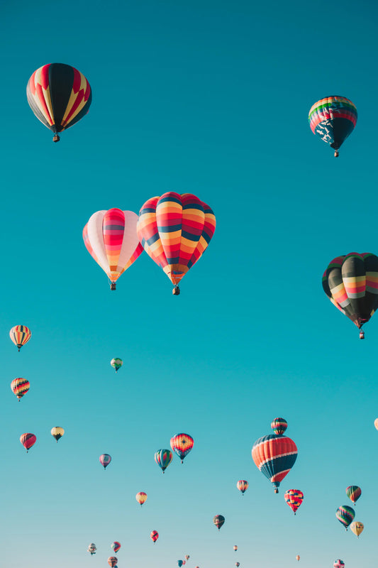 Transforming Spaces with Dreamy Hot Air Balloon Wallpapers