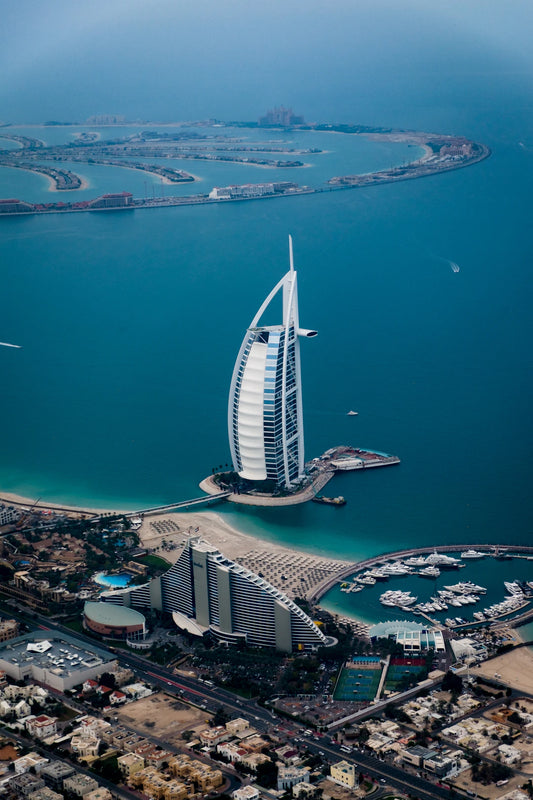 Transform Your Space with Dubai-Inspired Wallpaper Designs