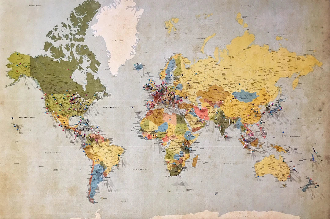 Explore the World with Maps and Travel-Themed Wallpapers