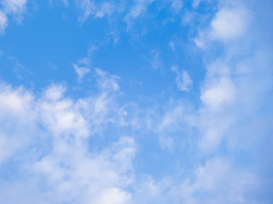 Transformative Sky-Themed Wallpapers for Kids’ Spaces
