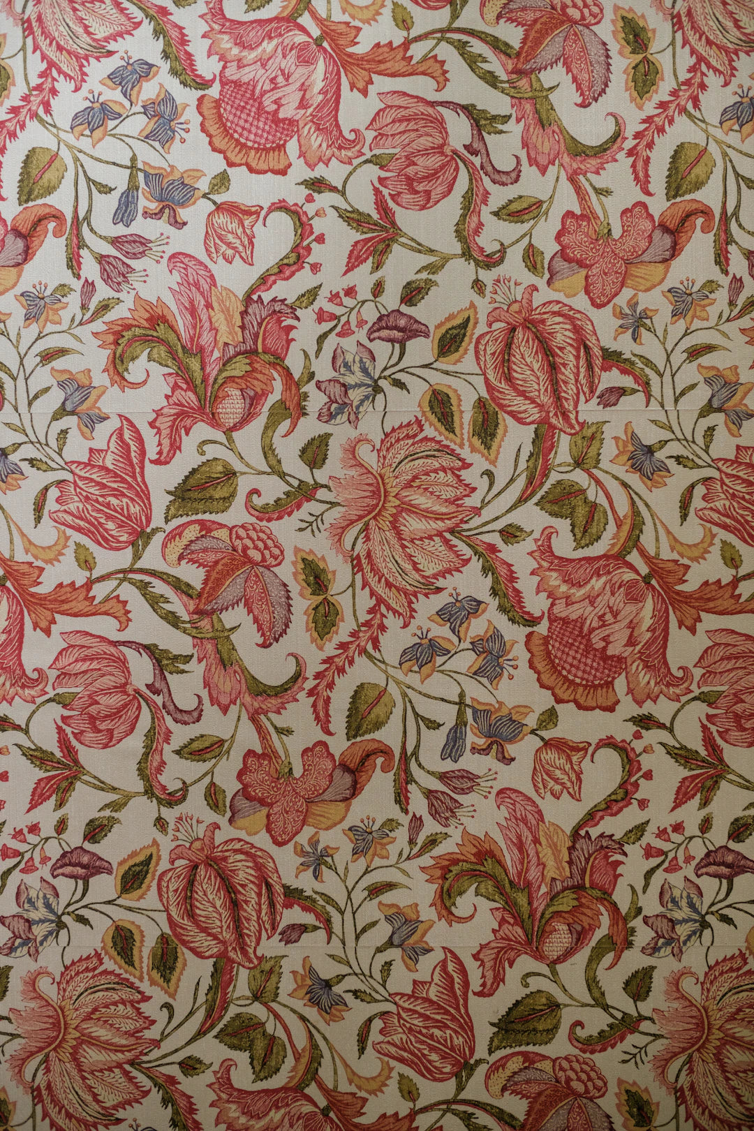 Transform Your Space with Our Unique Wallpaper Collection