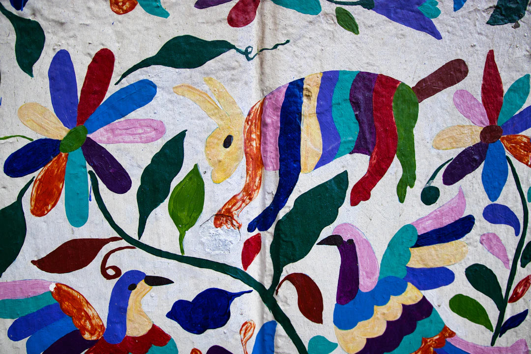 Colorful Animal-Themed Wallpapers for Kids' Rooms